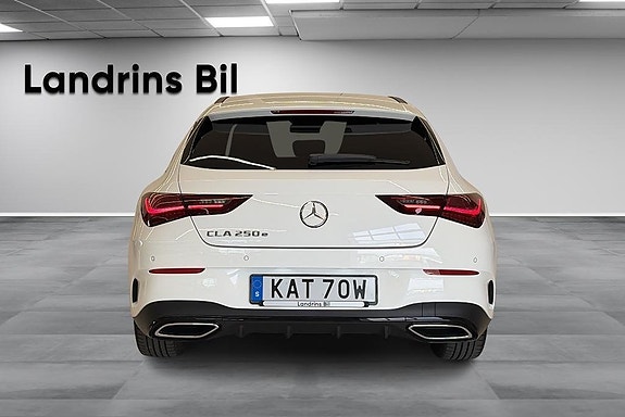 Mercedes-Benz CLA250 e 5 of 5