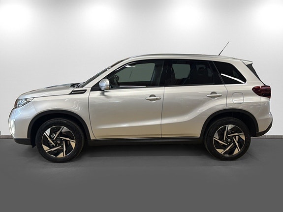 Suzuki Vitara 4 of 5