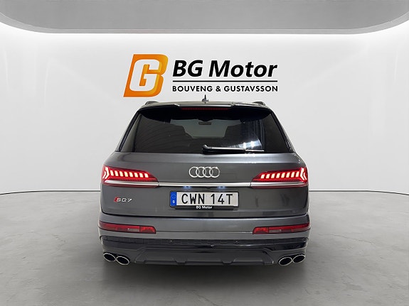 Audi SQ7 5 of 5