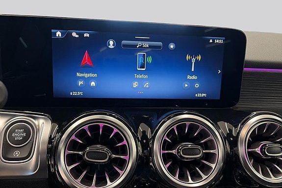 Mercedes-Benz GLB200 11 of 16