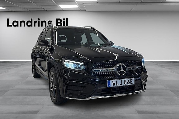 Mercedes-Benz GLB200 3 of 16