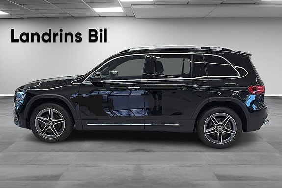 Mercedes-Benz GLB200 4 of 16