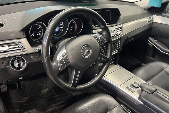 Mercedes-Benz E220 12 of 20