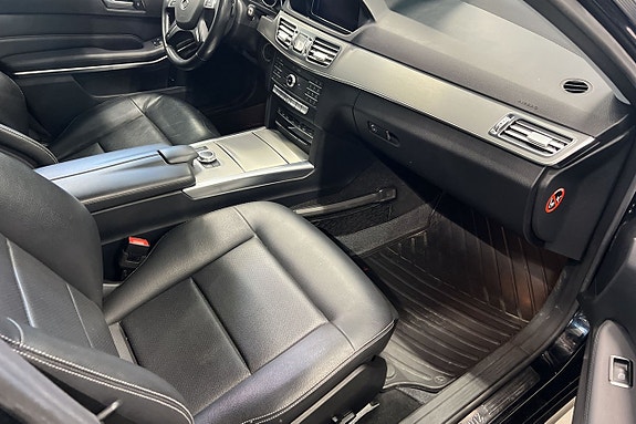 Mercedes-Benz E220 7 of 20