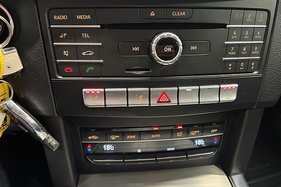 Mercedes-Benz E220 15 of 20