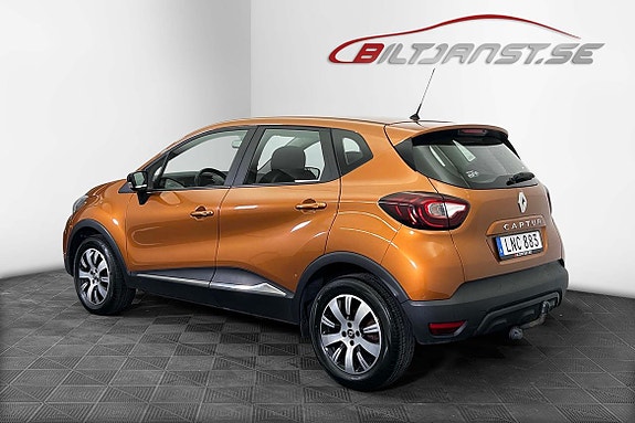 Renault Captur 3 of 7