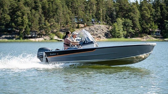 Buster S2, Yamaha F30BETL -23