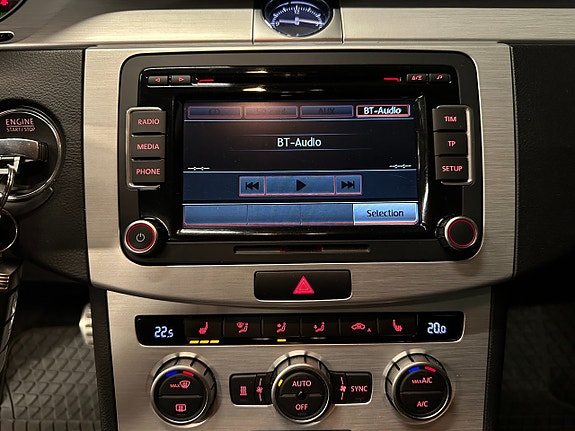 Volkswagen Passat Alltrack 15 of 22