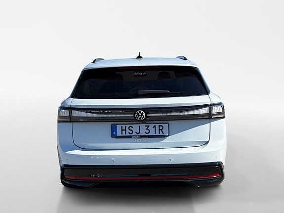Volkswagen ID.7 4 of 5
