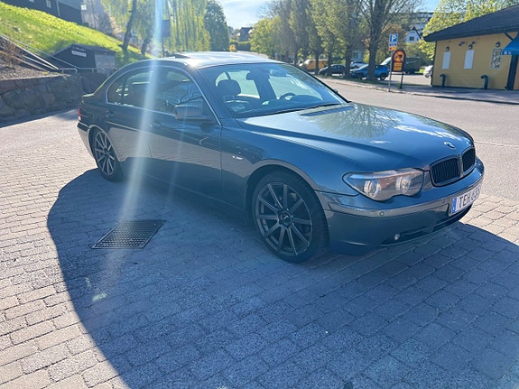 BMW 735i