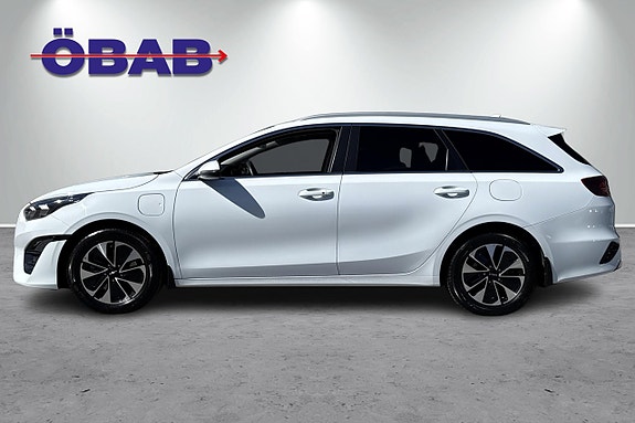 Kia Ceed 4 of 12