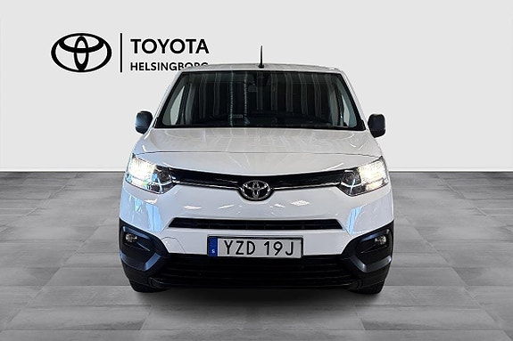 Toyota Proace City 2 of 5