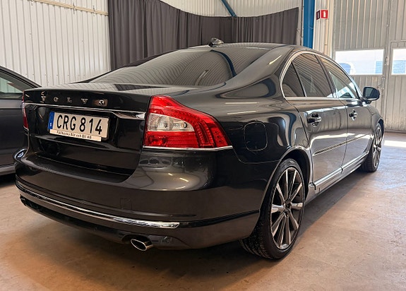 Volvo S80 4 of 5
