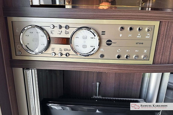 Bürstner Argos 747 ALDE/6-bältad /7 Bäddar / Ugn/ BRA UTRUSTAD 27 of 30