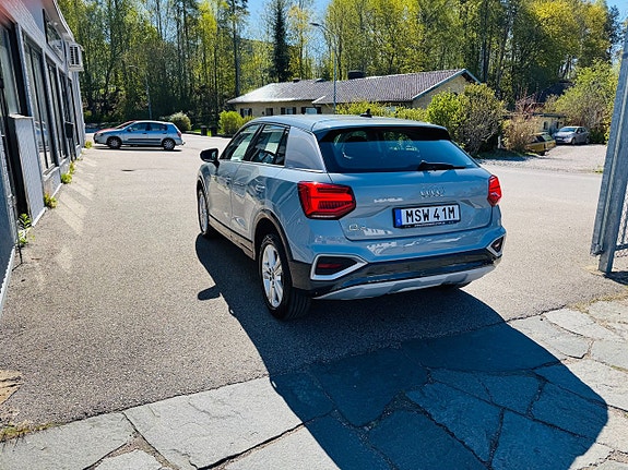 Audi Q2 4 of 5