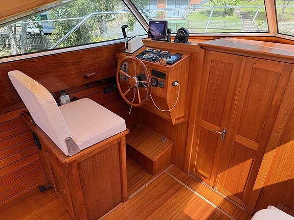 Unik Daycruiser 4 of 11