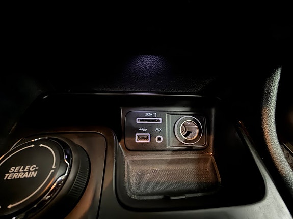 Jeep Cherokee 17 of 17