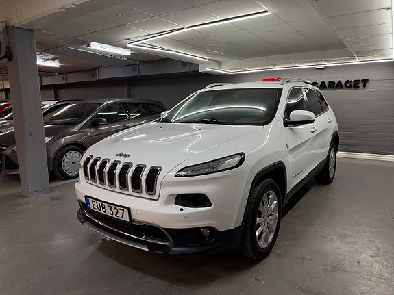 Jeep Cherokee 4 of 5