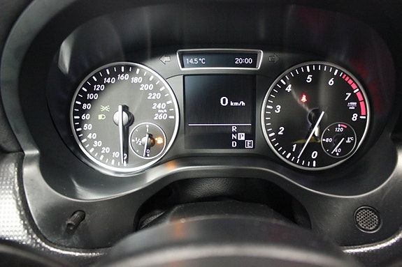 Mercedes-Benz A180 14 of 23
