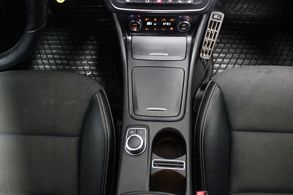 Mercedes-Benz A180 17 of 23