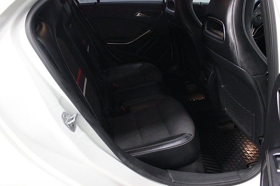 Mercedes-Benz A180 11 of 23