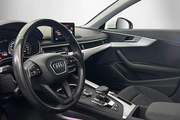 Audi A4 4 of 5