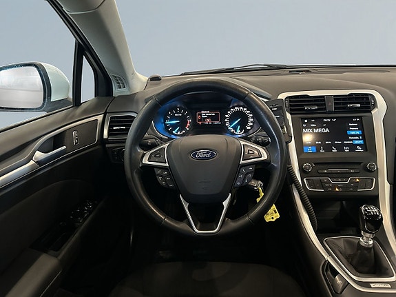 Ford Mondeo 9 of 19