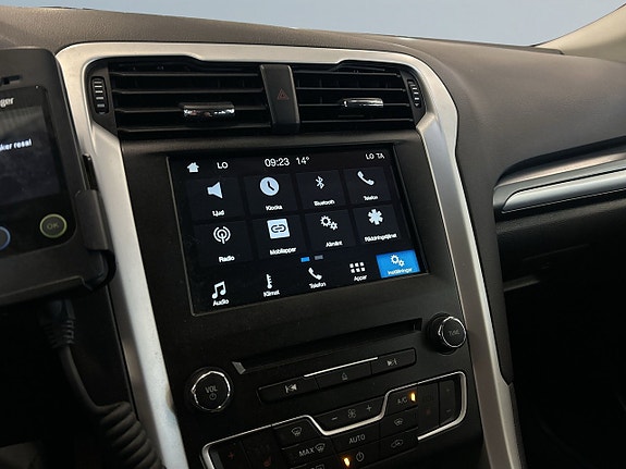 Ford Mondeo 15 of 19