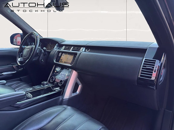 Land Rover Range Rover 11 of 22