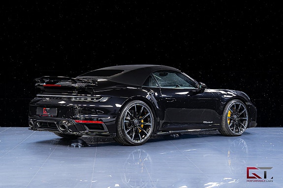 Porsche 911 Turbo S 10 of 27