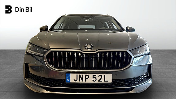 Skoda Superb 4 of 5