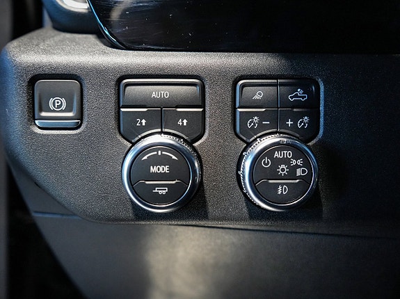 GMC Sierra 21 of 23