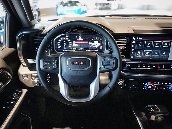 GMC Sierra 9 of 23
