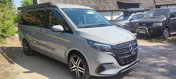 Mercedes-Benz V300 d 2 of 5