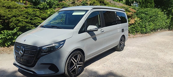 Mercedes-Benz V300 d 3 of 5