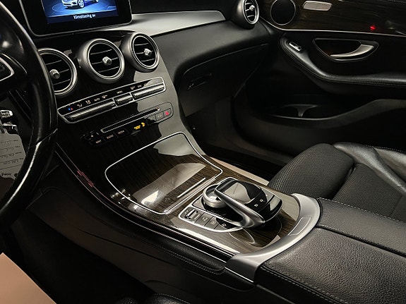 Mercedes-Benz GLC220 d 14 of 26
