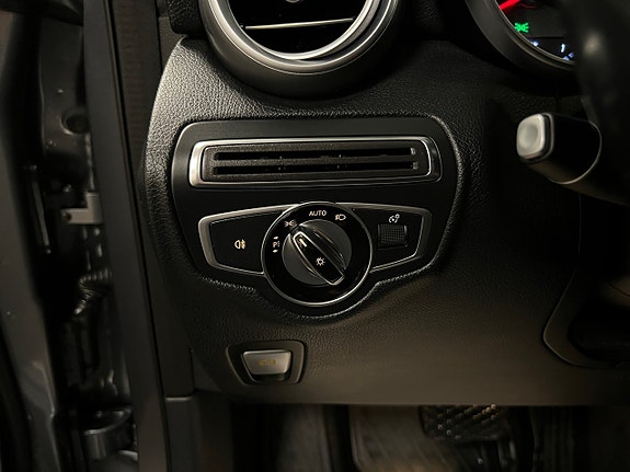 Mercedes-Benz GLC220 d 24 of 26