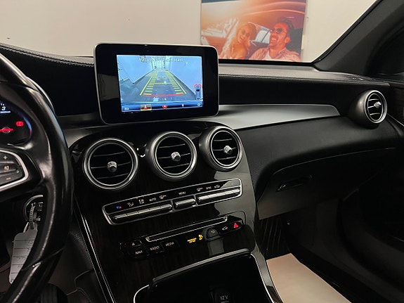 Mercedes-Benz GLC220 d 16 of 26