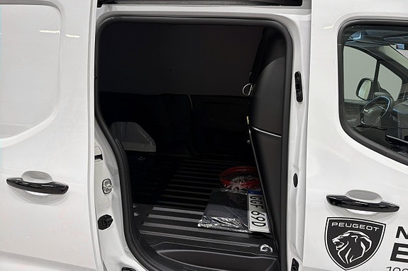 Peugeot e-Partner 14 of 19