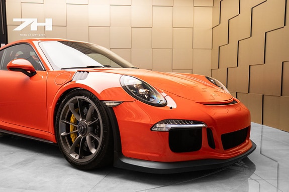 Porsche 911 GT3 RS 25 of 27