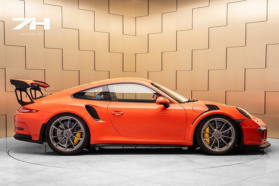 Porsche 911 GT3 RS 6 of 27