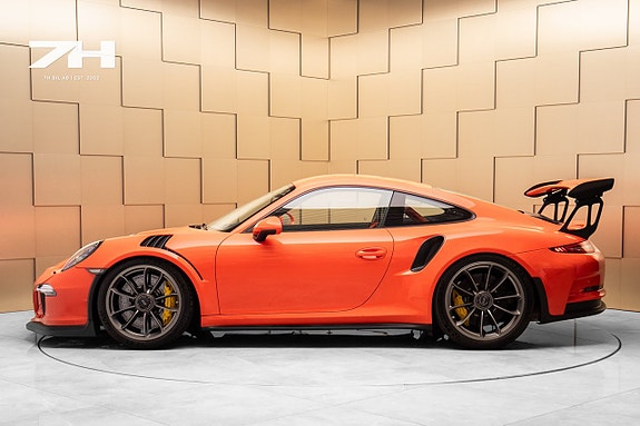 Porsche 911 GT3 RS 2 of 5