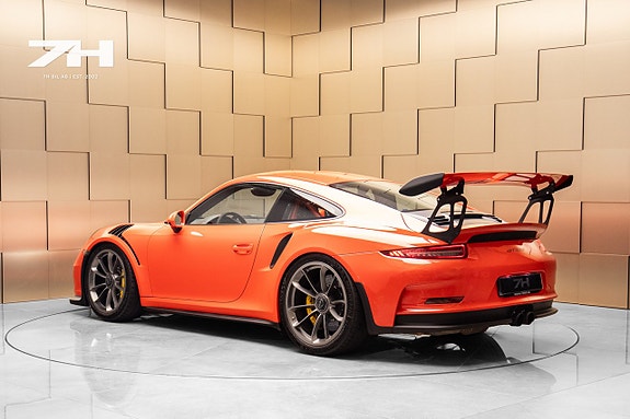 Porsche 911 GT3 RS 3 of 5