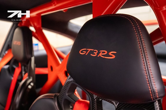 Porsche 911 GT3 RS 20 of 27