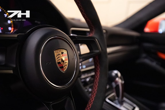 Porsche 911 GT3 RS 10 of 27
