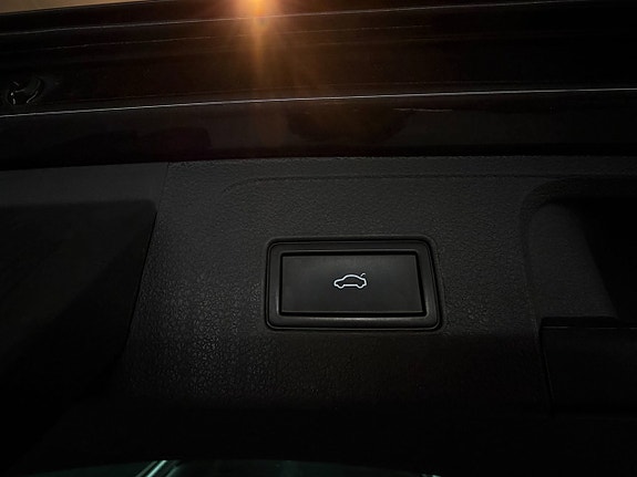 Volkswagen Passat Alltrack 11 of 29