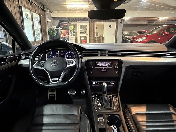 Volkswagen Passat Alltrack 14 of 29