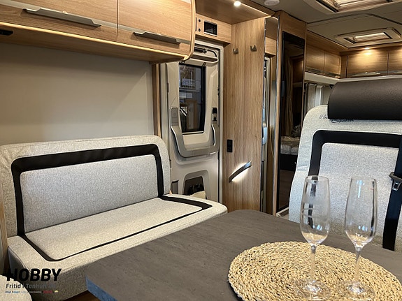 Knaus Sky TI Platinum Selection 650 MF 8 of 19