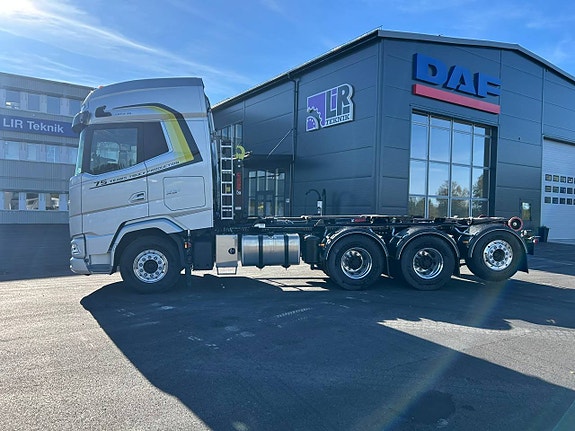 DAF XG+ 530 FAW