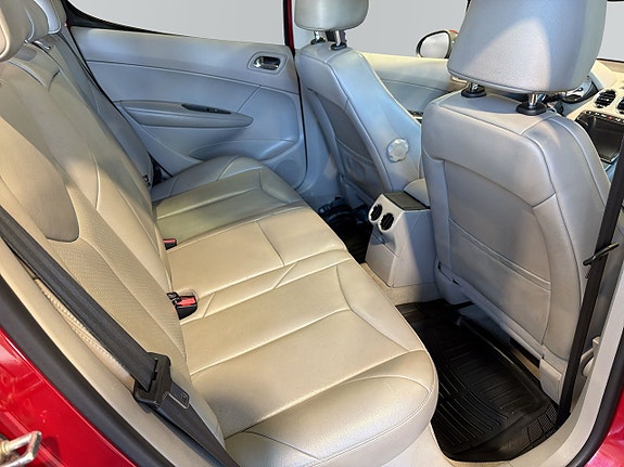 Peugeot 308 8 of 15